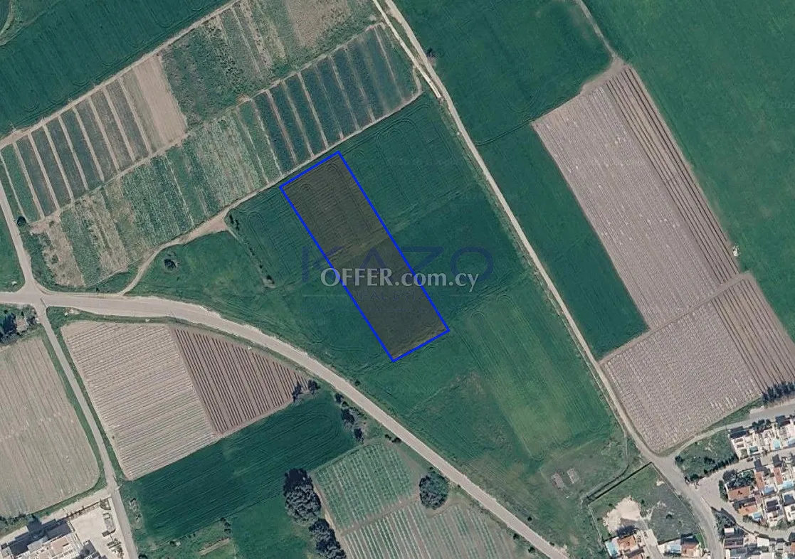 Expansive 6,501 m2 Residential Plot in Perivolia - 2