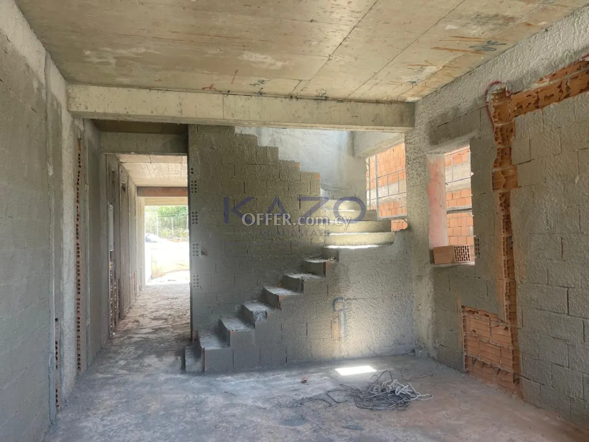 Modern Three Bedroom Semi-Detached Home in Kolossi - 11
