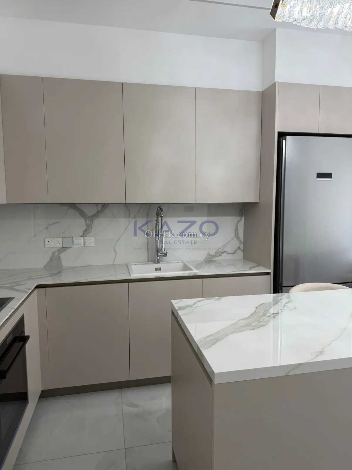 1-Bed Modern Apartment in Germasoyeia, Sea View - 9