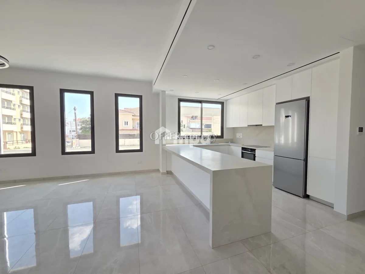 Modern Three Bedroom Apartment in Prime Aglantzia Plati - 8