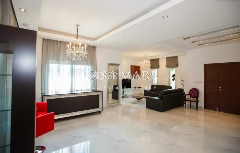 4 bedrooms House in Agios Tychonas - 5