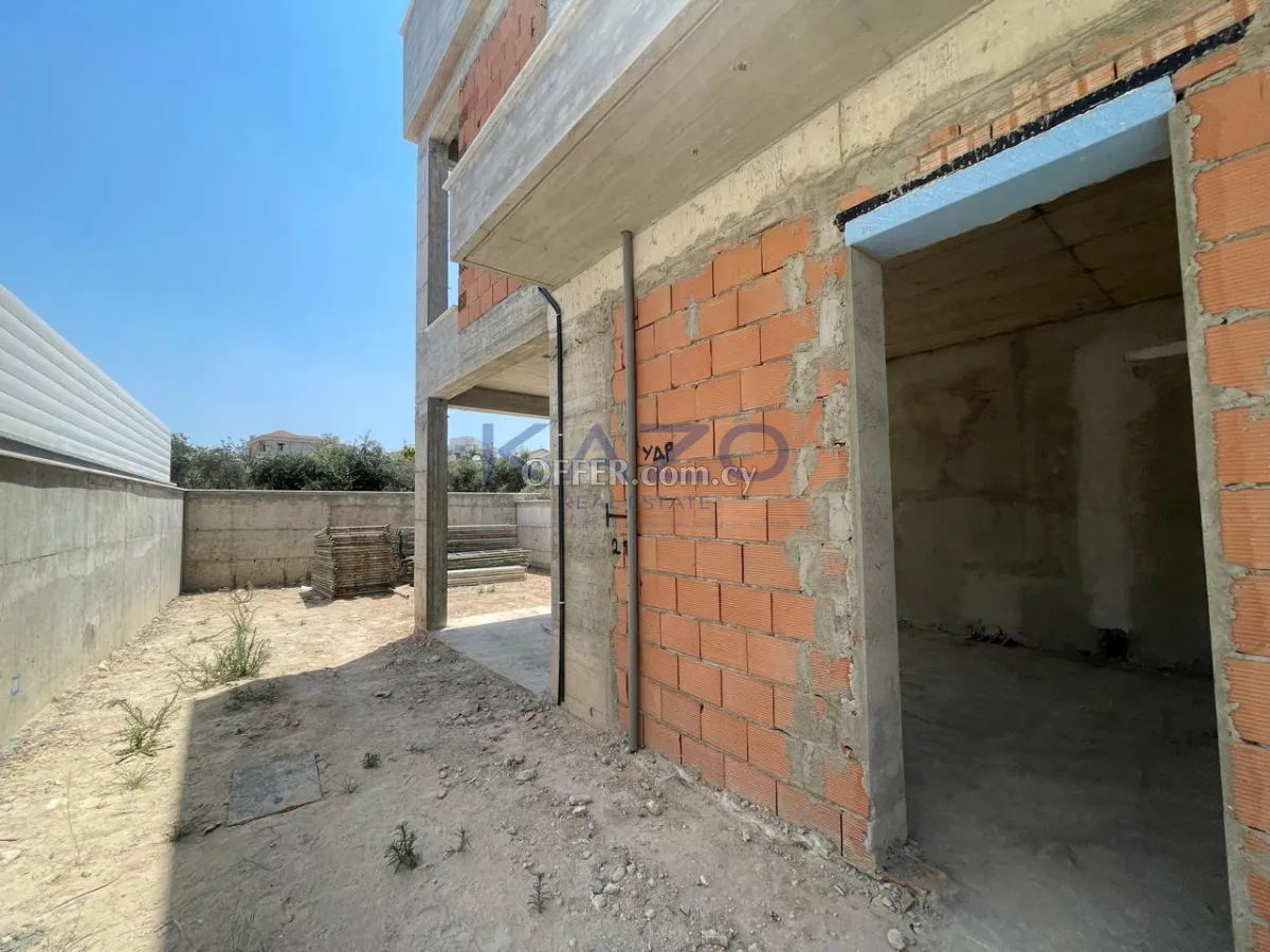 Modern Detached House for Sale in Kolossi with 3 Bedrooms - 10