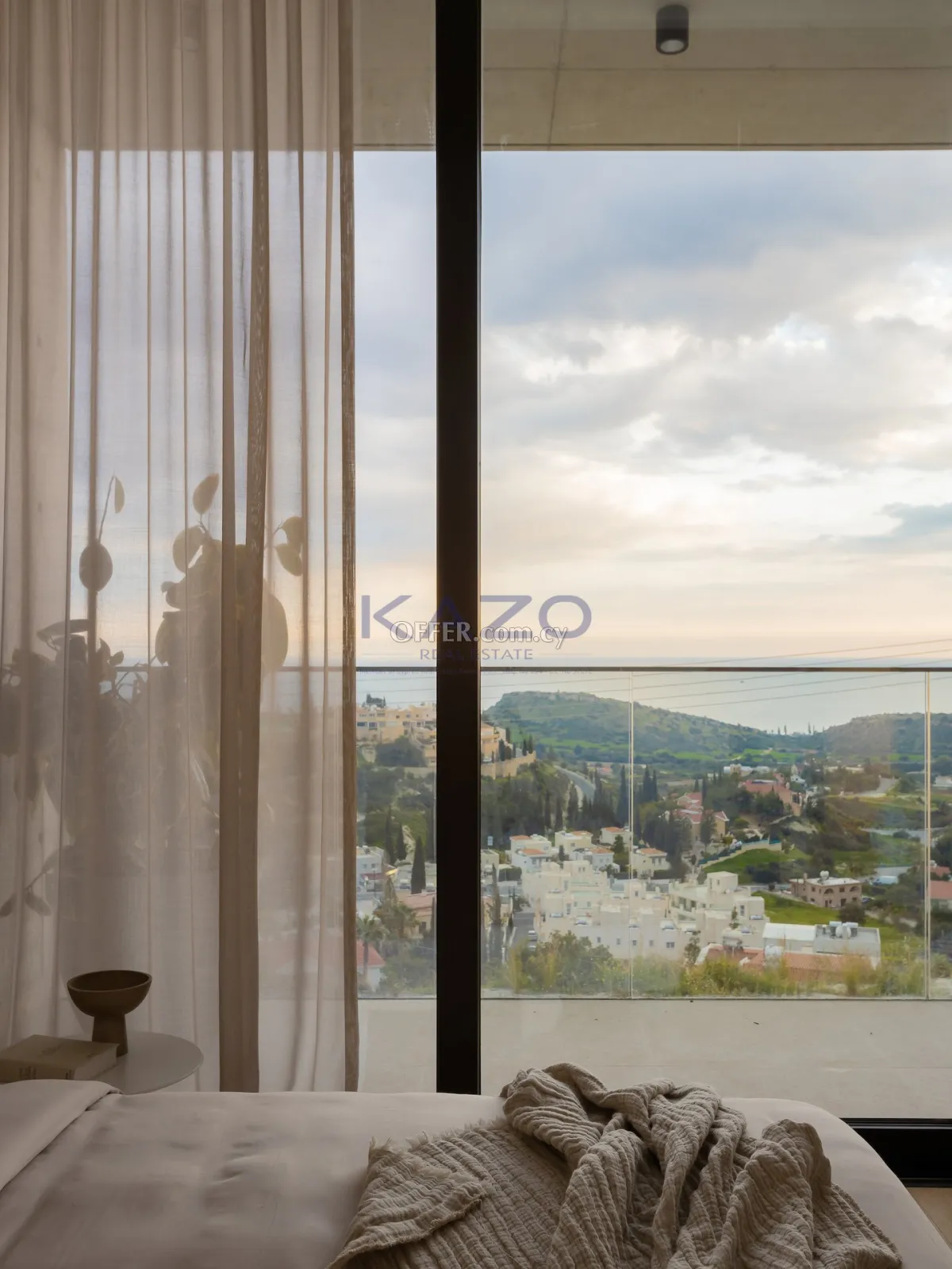Modern 3-Bedroom Villa in Agios Tychonas - 6