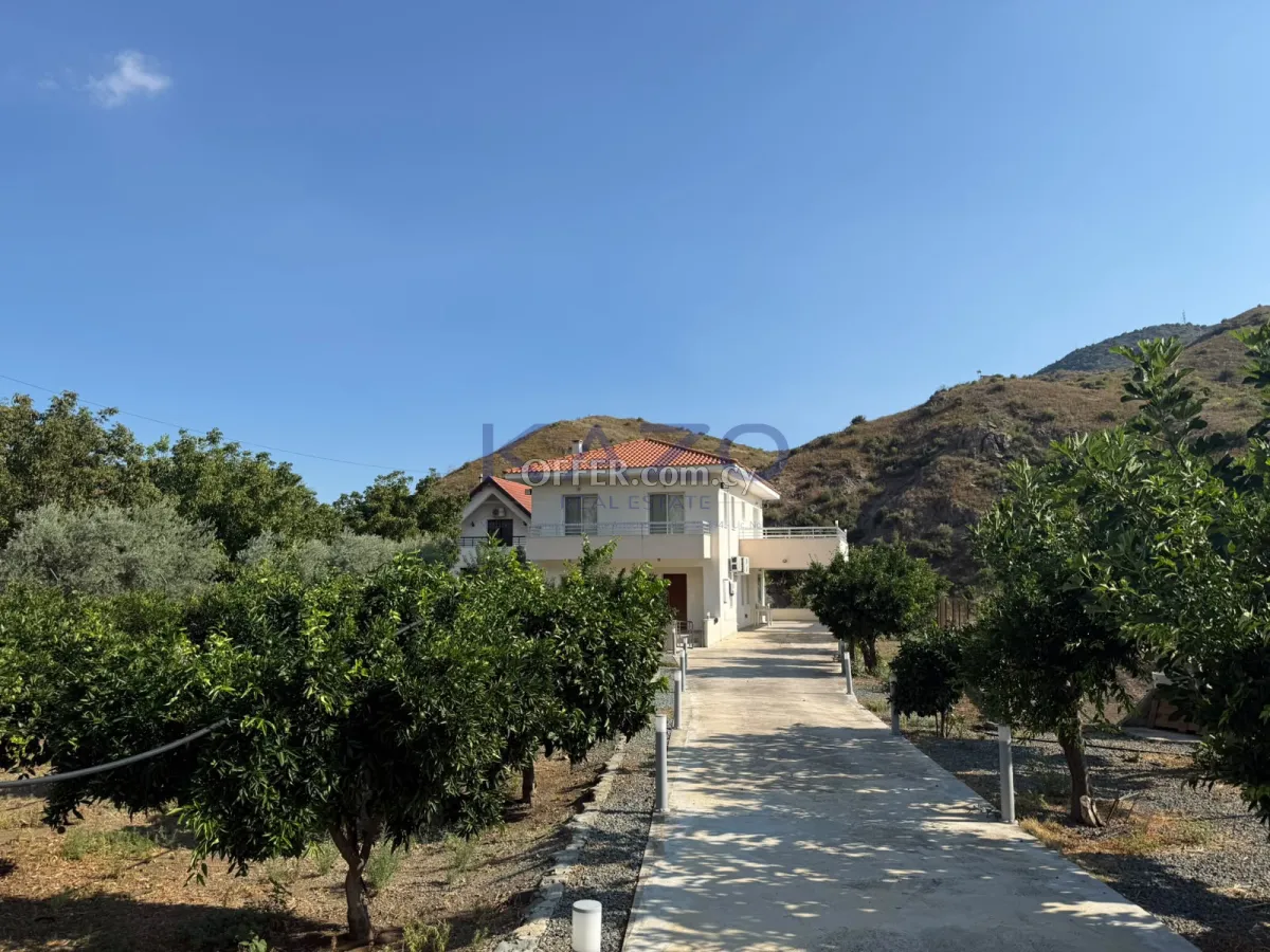 Furnished 4-Bed Villa in Arakapas with Panoramic Views - 7