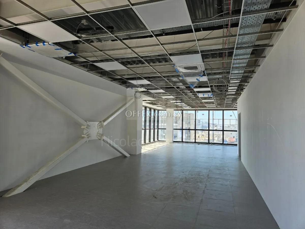 Office for rent in a prime location - 3