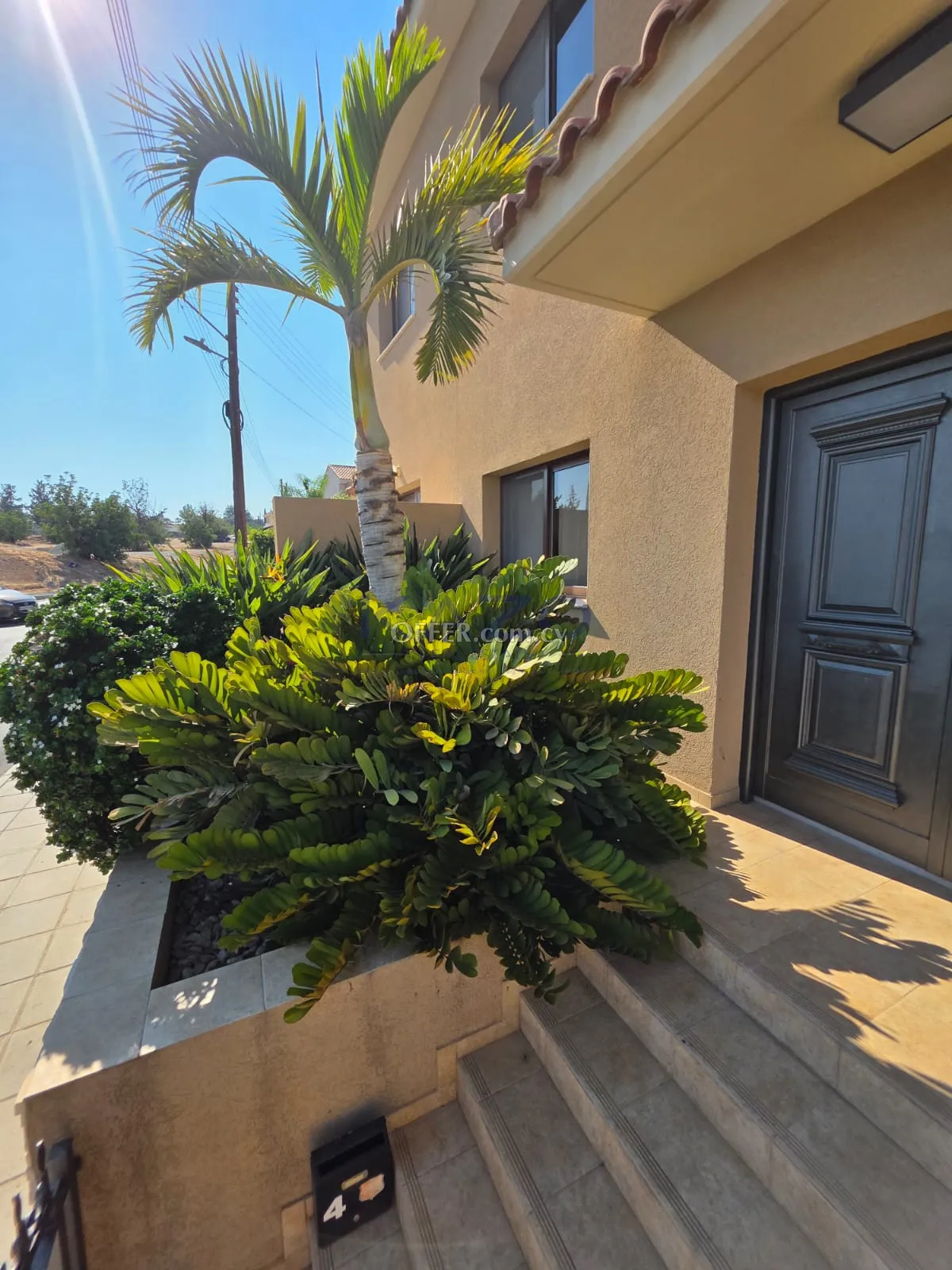 Furnished Three Bedroom Semi-Detached House in Agia Fyla - 6