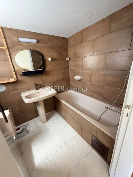 Huge 145sqm 3 Bedroom Apartment 100m from Sea - 7