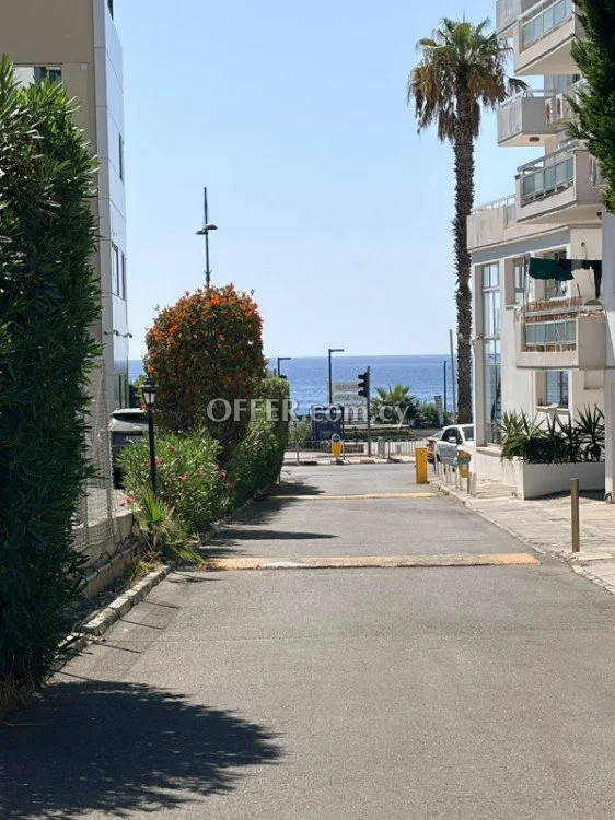 Huge 145sqm 3 Bedroom Apartment 100m from Sea - 1