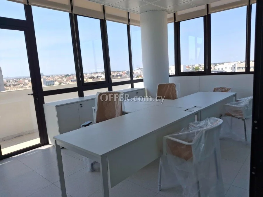 Modern whole floor office in commercial building - prime location - 8