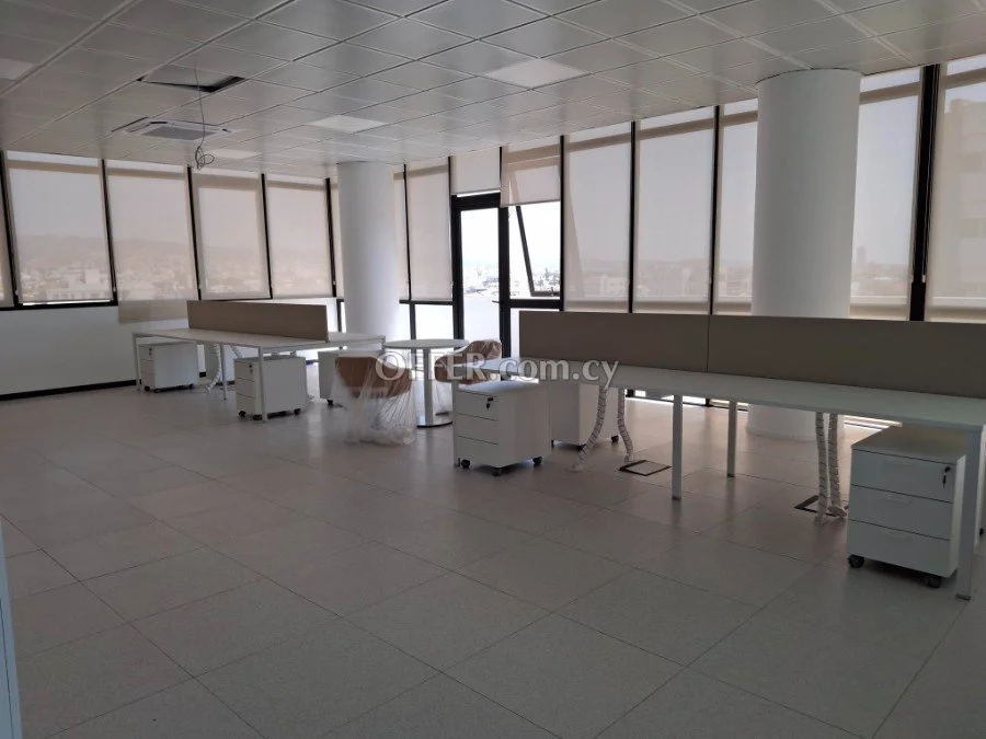 Modern whole floor office in commercial building - prime location - 9