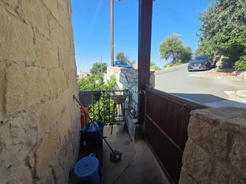 Upper Level House in Vasa Koilaniou, Limassol - 2
