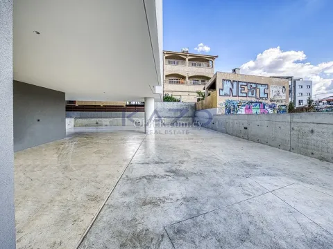 Modern 206 m2 Office Space in Kapsalos - 2