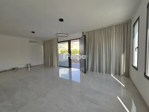 Modern Three Bedroom Apartment in Prime Aglantzia Plati - 11