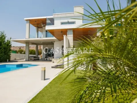 4 bedrooms House in Agios Tychonas - 8