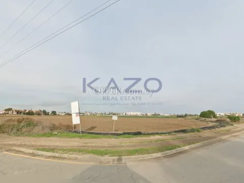 Expansive Residential Land in Perivolia - 4