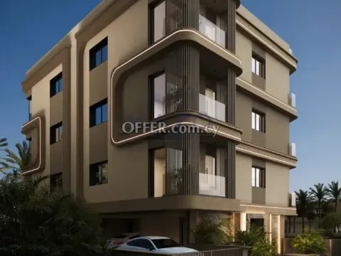 Modern 2-Bedroom Apartment with Pool - 11