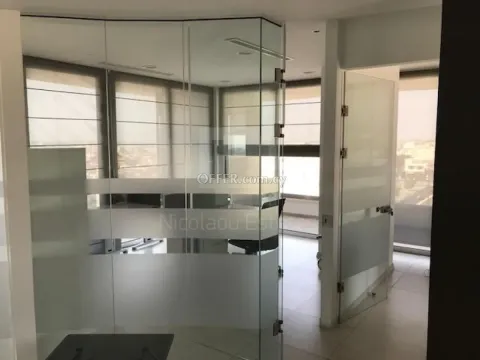 Modern office space available for rent in Mesa Gitonia - 8