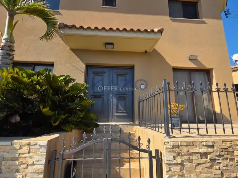 Furnished Three Bedroom Semi-Detached House in Agia Fyla - 12