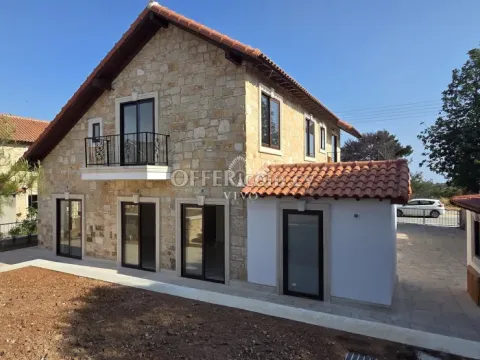 FOR RENT EXCEPTIONAL FOUR BEDROOM RESIDENCE WITH GUEST HOUSE IN SOUNI - 10