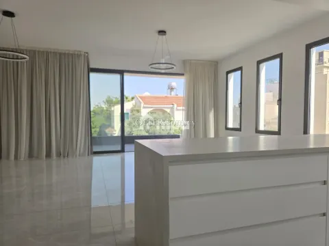 Modern Three Bedroom Apartment in Prime Aglantzia Plati - 10
