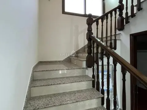 FOUR BEDROOM VILLA IN AGIOS TYCHON TOURIST AREA, LIMASSOL - 3