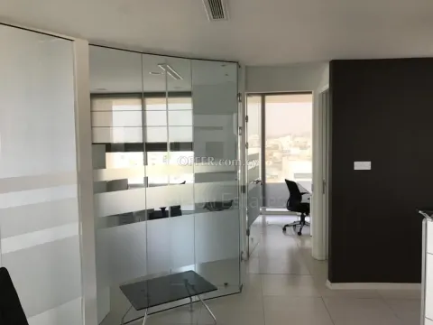 Modern office space available for rent in Mesa Gitonia - 5