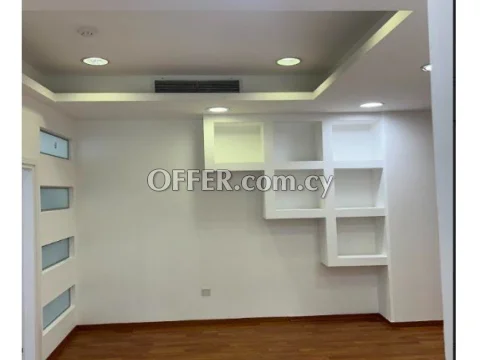 Luxurious Modern Office for Rent - 4