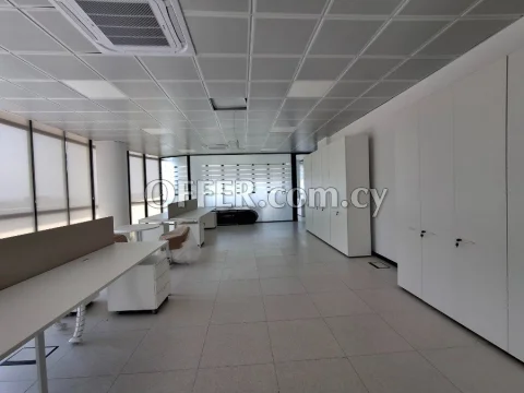 Modern whole floor office in commercial building - prime location - Main Photo