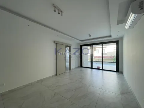 Modern 2 Bedroom Apartment in Quiet Green Polemidia - 7