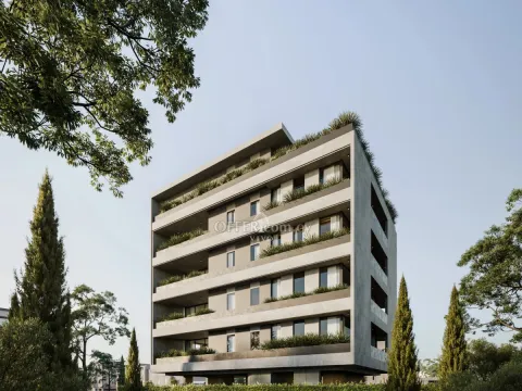 WHOLE FLOOR OFFICE SPACE IN PRIME LOCATION OF LIMASSOL - 4